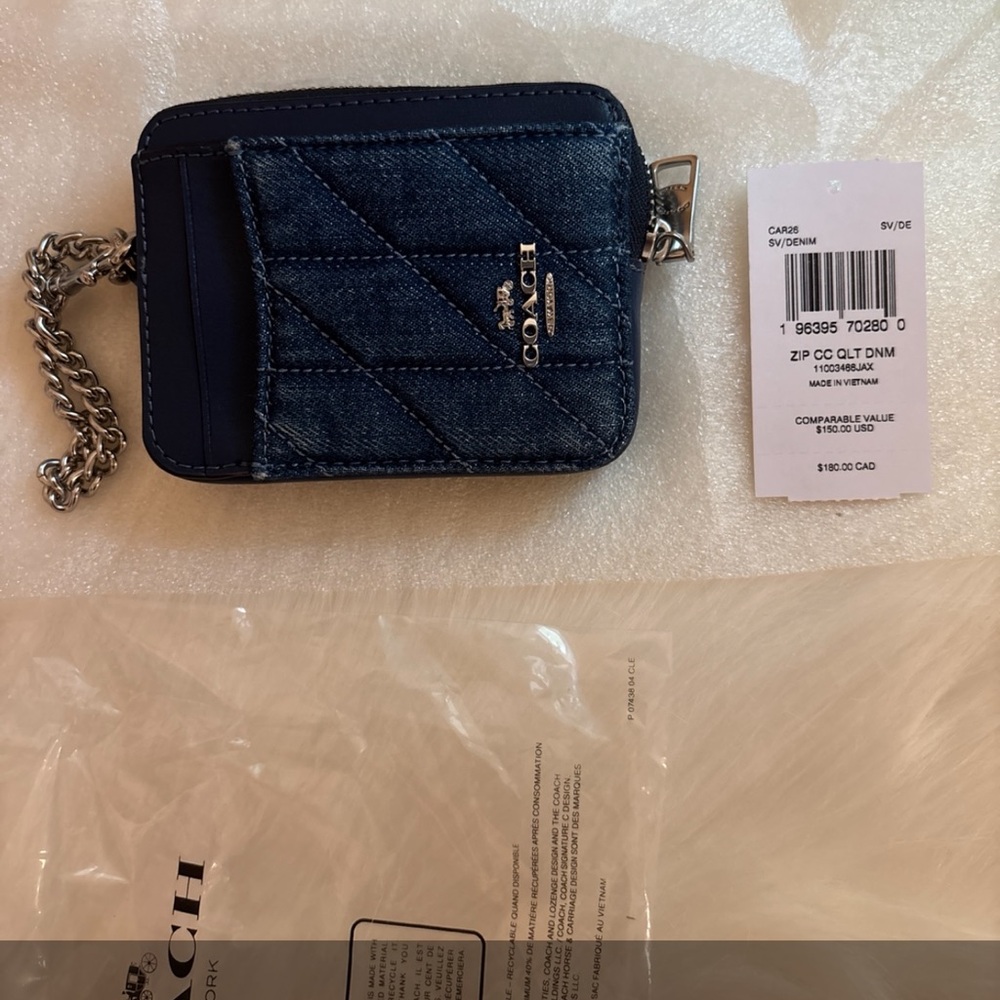 ‼️sold‼️Coach zip card case